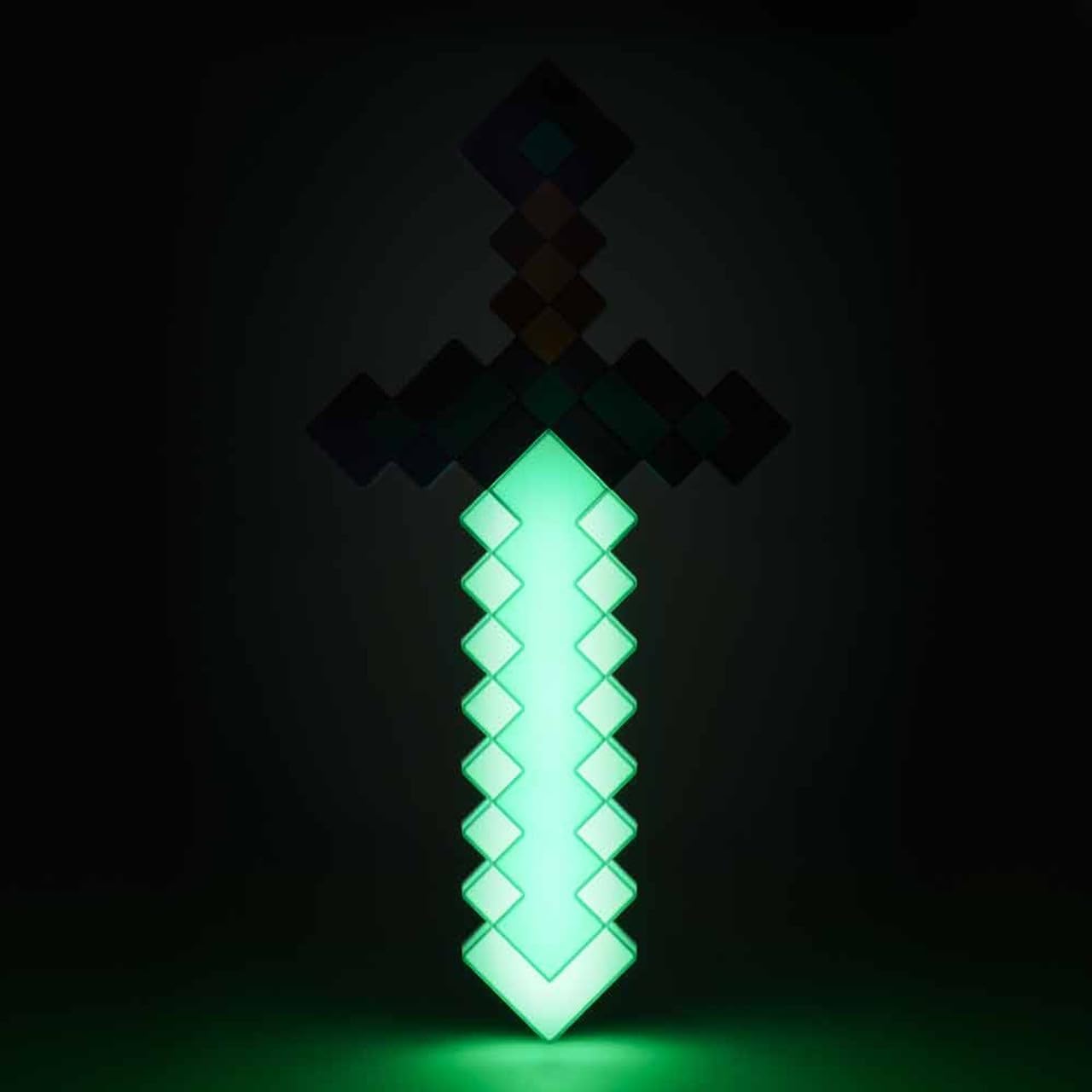 Light - Diamond Sword Minecraft