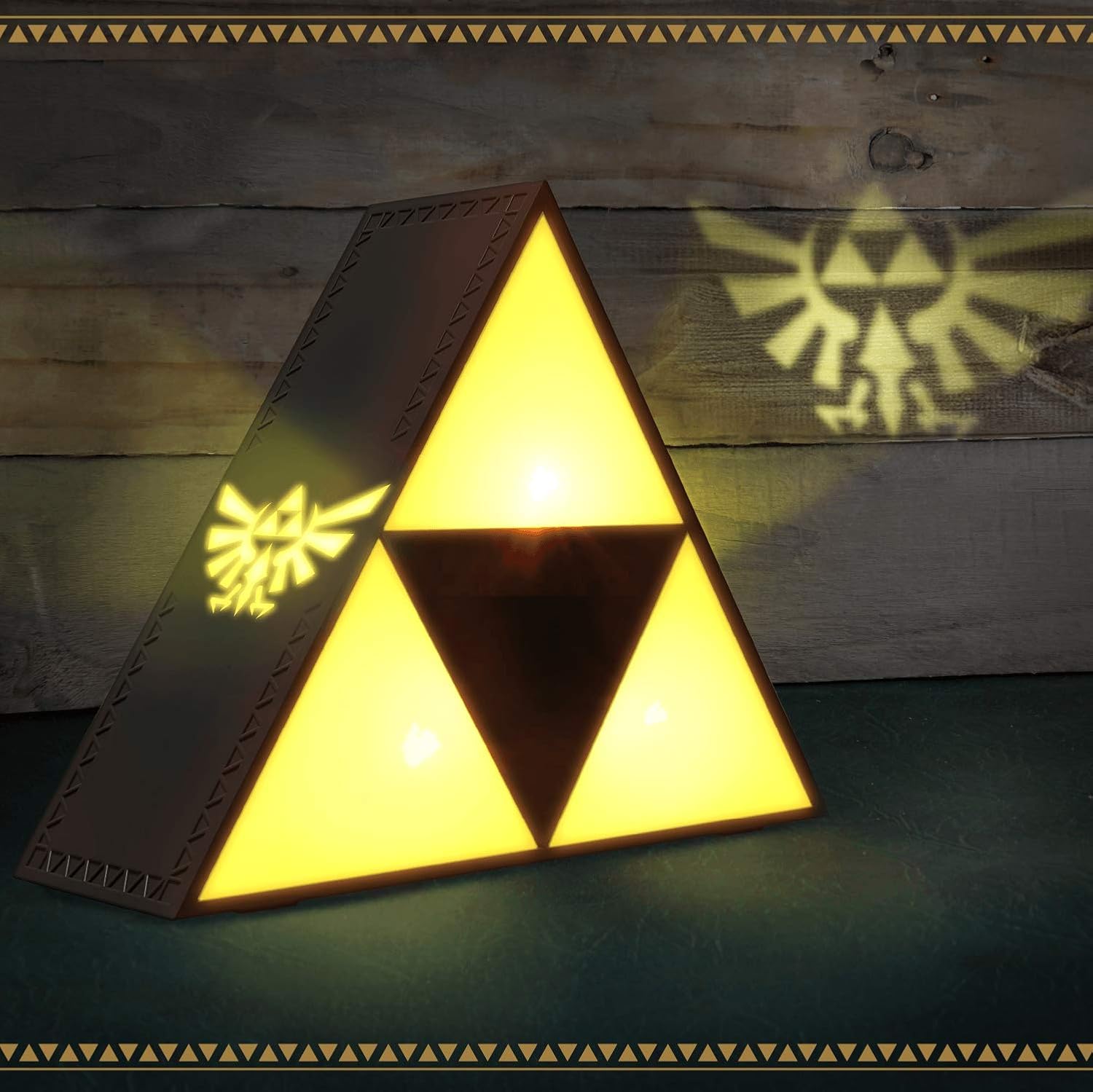Light - Legend of Zelda Tri Force 8"