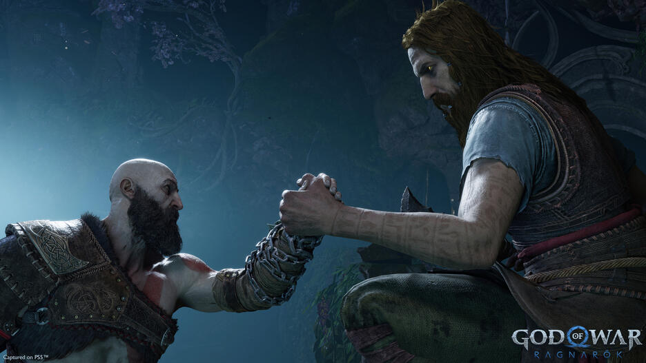 PS5 BUNDLE W/ GOD OF WAR RAGNAROK (CIB)